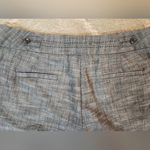 Larry Levine Petite Stretch Size P10 Gray Shorts - Picture 7 of 7